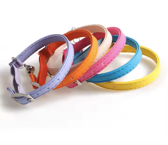 Vibrant-color-pet-collars