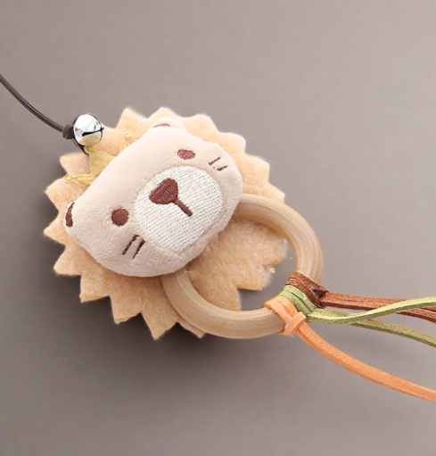 cat-toy-lion-design